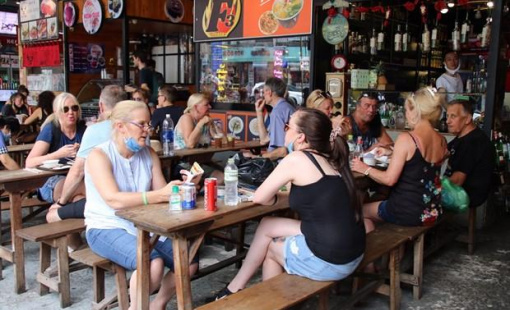 Miễn thuế - Giải pháp thu hút du khách nước ngoài của Anh