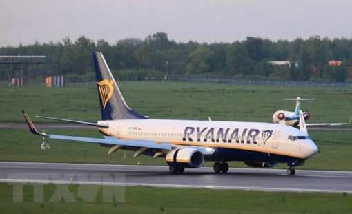 Nhu cầu đi lại cao cuối năm đẩy giá nhiên liệu máy bay tăng sốc