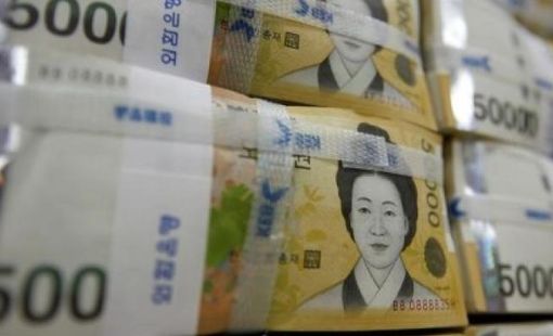 Hàn Quốc cần can thiệp mạnh để chặn đà lao dốc của đồng nội tệ