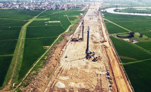 Cổ phiếu Đầu tư công được "hâm nóng", xuất hiện mã tăng hơn 30% từ đầu năm 2023