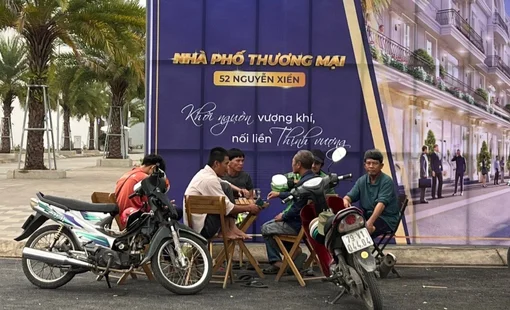 Thị trường bất động sản: Người bán tiếc, người mua chờ