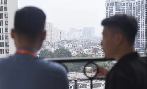 Tâm sự đầu năm 2023 của nhà đầu tư địa ốc: Vỡ mộng giàu nhanh, giờ chỉ mong thu tiền về