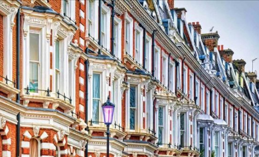 Giao dịch thương mại bất động sản tại Anh thấp kỷ lục