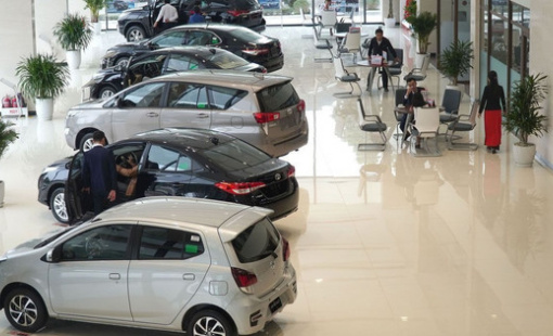 Thị trường ô tô Việt Nam xô đổ mọi kỷ lục doanh số trong lịch sử, 3 "thế lực" "nuốt gọn" hơn 50% thị phần