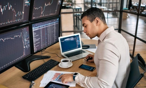 Nhà đầu tư nước ngoài mua mạnh nhất kể từ đầu năm, VN-Index bứt phá