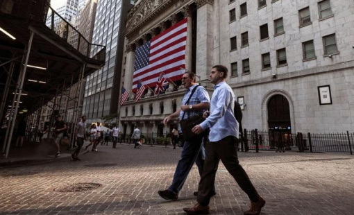 Chứng khoán Mỹ hạ mạnh khi lợi nhuận doanh nghiệp trái chiều