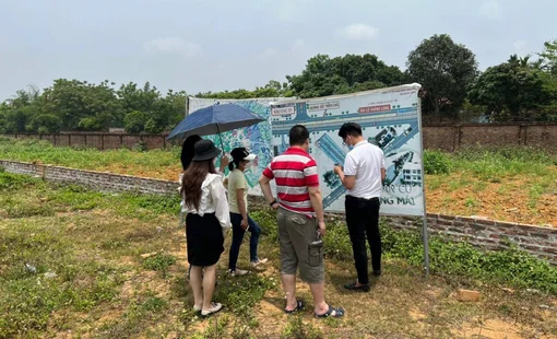 Nhà đầu tư bất động sản: Xuống tiền bắt "đáy" kỳ vọng thị trường sớm khởi sắc