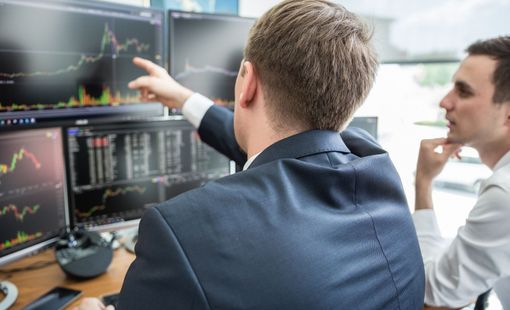 Khối ngoại không ngại khoảng trống nghỉ Tết, VN-Index đóng cửa trên 1.100 điểm