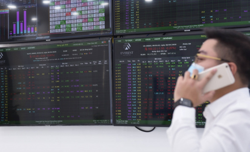 Chưa có nhiều điểm sáng giao dịch trong ngày đáo hạn phái sinh tháng 1