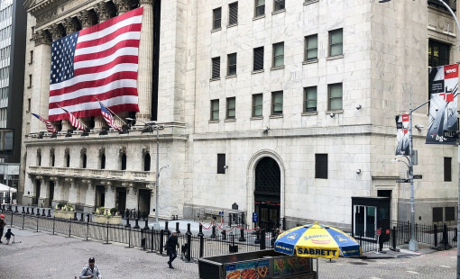 Giảm điểm khá mạnh, chứng khoán Mỹ để mất thành quả tăng điểm từ đầu năm