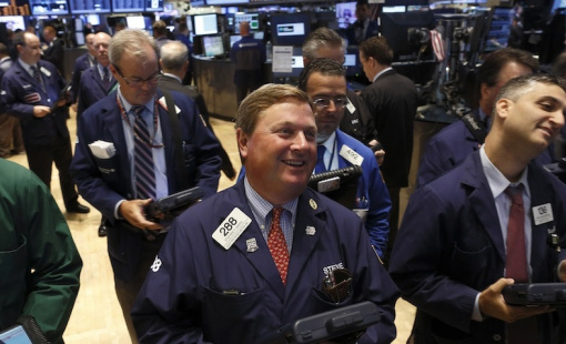 Chứng khoán Mỹ có tuần tăng điểm mạnh bất chấp loạt tin tiêu cực