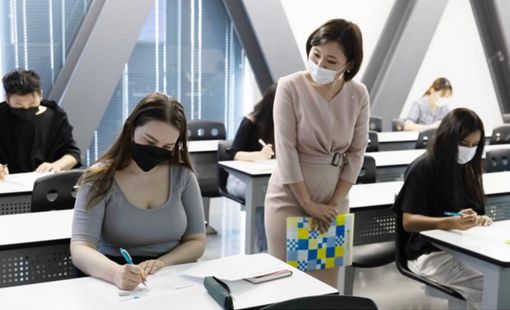 Nhật Bản điều chỉnh chính sách cư trú nhằm thu hút nhân tài