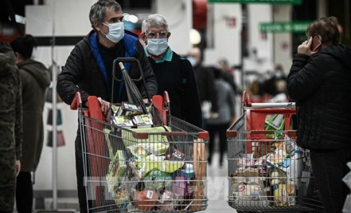 Kinh tế Eurozone lần đầu tiên tăng trưởng trở lại sau 6 tháng suy giảm