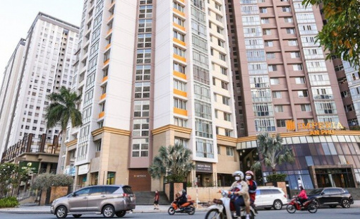 Thị trường bất động sản khó khăn, tại sao giá nhà không xuống?