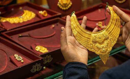 Giá vàng liên tục tăng cao “đón” ngày Vía Thần tài