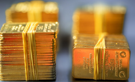 Giá vàng tăng cao, nhiều khả năng sẽ lập nhiều đỉnh mới trong năm nay