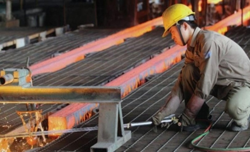 Lợi nhuận ngành thép quý 4: Hoa Sen, Nam Kim bớt lỗ, riêng Hòa Phát âm kỷ lục