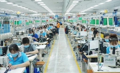 HSBC: Việt Nam cần thận trọng với những khó khăn đang tăng lên