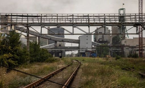 Kinh tế Ukraine sụt hơn 30% trong năm 2022: Những hệ thống "xương sống" nào đang nâng đỡ cả nền kinh tế trước suy thoái?