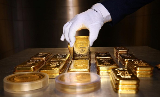 Giá vàng SJC trong "tương quan" vàng thế giới gần mốc 1.900 USD/ounce