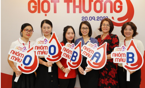 Người TNG Holdings Vietnam mang “giọt thương” gửi vào ngân hàng máu