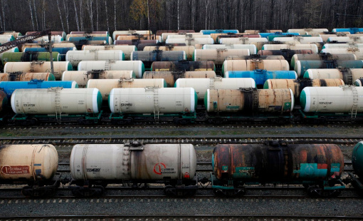 Tưởng 'cai' thành công, dầu Nga đi đường vòng vẫn chảy ầm ầm vào châu Âu, tất cả là nhờ quốc gia này