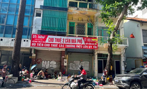 Khó như nhà phố kinh doanh: "Ế" nhưng vẫn trong tư thế không giảm giá