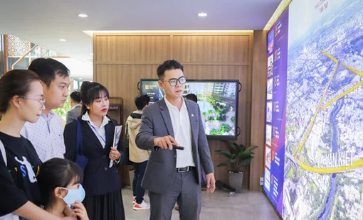 Thị trường địa ốc phía Nam đang ở "chốt chặn cuối cùng" để bật dậy trong năm 2024?