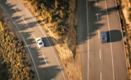 GDP tăng trưởng cao nhất một thập kỷ, vì sao VN-Index vẫn "quanh quẩn" mốc 1.000 điểm?