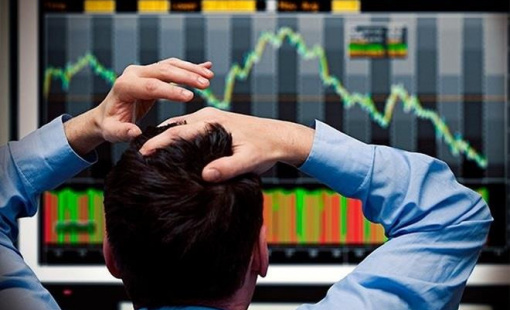 Đem tiền đầu tư chứng khoán, loạt doanh nghiệp “tay ngang” ngậm ngùi ôm lỗ, “tay chơi” mới còn vào ngay đỉnh