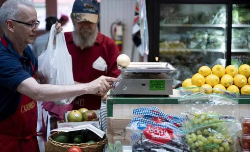 Nguyên nhân khiến thu nhập người lao động các nước giàu sụt giảm
