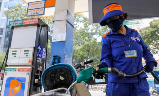 Bộ Kế hoạch và Đầu tư đồng quan điểm không quy định chiết khấu trong bán lẻ xăng dầu