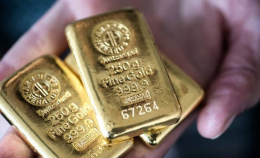 Khủng hoảng biến quốc gia này thành nước của những người "nghiện" mua sắm vàng, nhu cầu tăng 5 lần so với năm trước