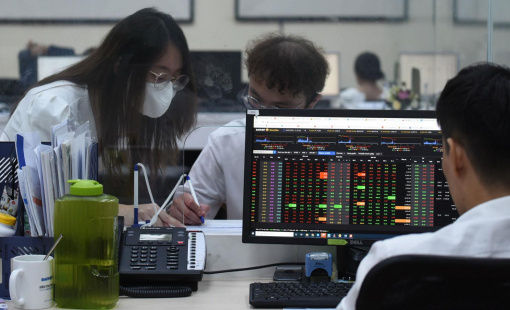 Cổ phiếu bất động sản: Có chung gam màu sáng?