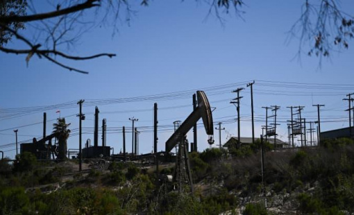 Giá dầu khép lại tuần trồi sụt rất mạnh