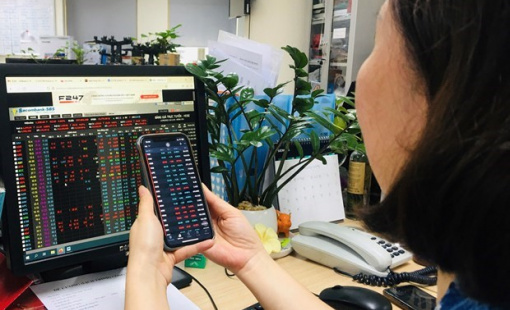 Thị trường chứng khoán Việt Nam vẫn đối diện với nhiều rủi ro