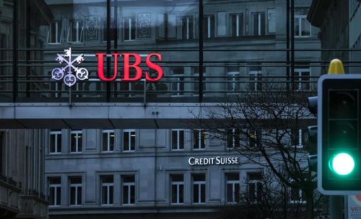 Vụ UBS mua lại Credit Suisse dưới góc nhìn chuyên gia và người trong cuộc