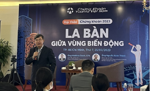 Chuyên gia Fulbright: Khó khăn nhất đã qua, tiền có thể sẽ được bơm mạnh vào tháng 6