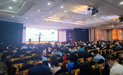 Lối sống "lạc quan trong cẩn trọng" của người tiêu dùng trở nên phổ biến