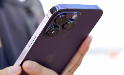 iPhone đắt nhất luôn bán chạy ở Việt Nam nhưng doanh số giảm ở thị trường toàn cầu