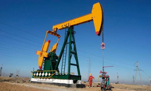 Giá dầu sụt mạnh khi nỗi lo ngành ngân hàng Mỹ trở lại