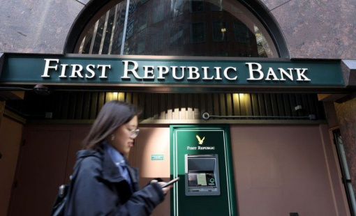 Ngân hàng First Republic phải bán đến 100 tỷ USD tài sản để tự cứu mình?