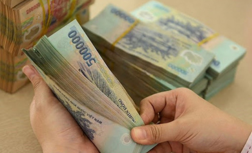 Thu nhập từ lương không theo kịp mức tăng giá cả