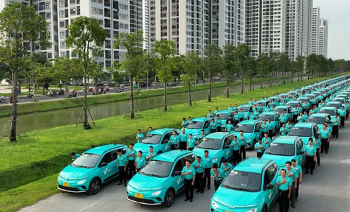 Taxi Xanh SM chính thức khai trương tại TP.HCM, bắt đầu hoạt động từ 30/4 với quy mô 500 xe VF e34, 100 xe VF8