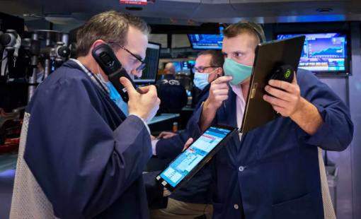 Chứng khoán Mỹ hồi phục mạnh, Dow Jones tăng hơn 500 điểm