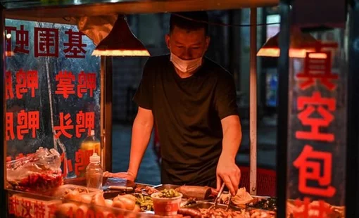 Từng mạnh tay dẹp bỏ, Trung Quốc cho phép "hồi sinh" loại hình kinh doanh đặc thù: Dấu hiệu kinh tế khó khăn?