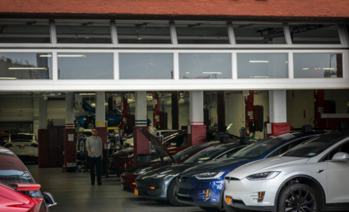 Là thị trường "phải có mặt" của nhiều nhà sản xuất nhưng mua ô tô điện ở Mỹ không hề dễ, lý do là gì?