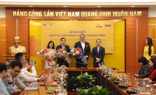 PVcomBank ra mắt Dịch vụ chấp nhận thanh toán đa kênh