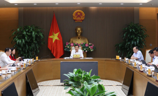 Phó thủ tướng: Các ngân hàng cần tiết giảm chi phí, thiết lập mặt bằng lãi suất hợp lý