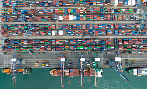 Vì sao các khu cảng toàn cầu đang quá thiếu chỗ chứa công ten nơ rỗng?